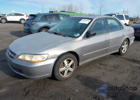 2000 Honda Accord 3.0 Ex z USA, uszkodzony, nr VIN 1HGCG1650YA009628